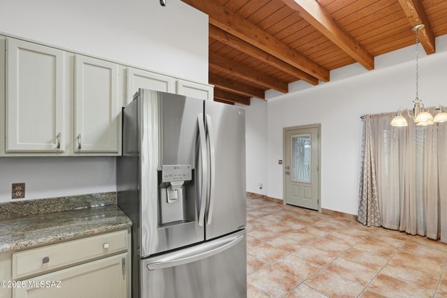 200 W Greer Lane, Tucson, AZ 85704