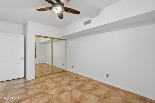 200 W Greer Lane, Tucson, AZ 85704
