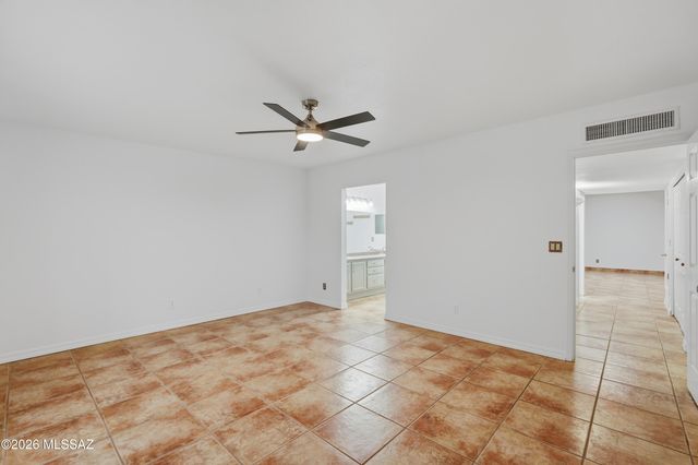 200 W Greer Lane, Tucson, AZ 85704