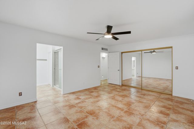 200 W Greer Lane, Tucson, AZ 85704