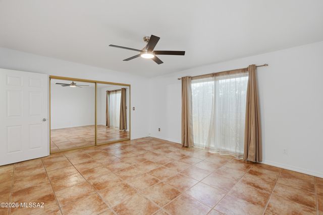 200 W Greer Lane, Tucson, AZ 85704