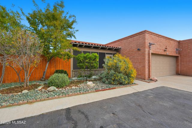 200 W Greer Lane, Tucson, AZ 85704