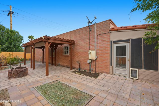 200 W Greer Lane, Tucson, AZ 85704