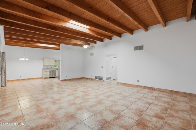 200 W Greer Lane, Tucson, AZ 85704
