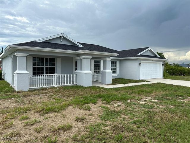 1401 N Gator CIR, Cape Coral, FL 33909