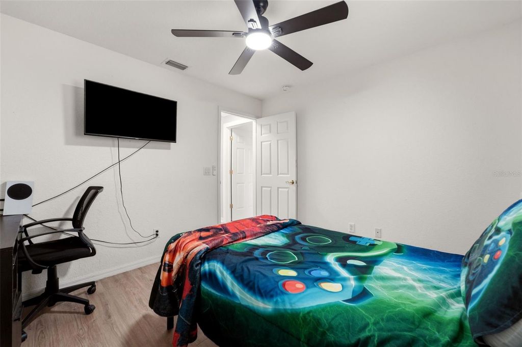 Image 18 of property listing at 4543 OAKLEY ROAD, North Port, FL 34288
