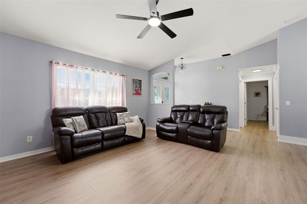 Image 34 of property listing at 4543 OAKLEY ROAD, North Port, FL 34288