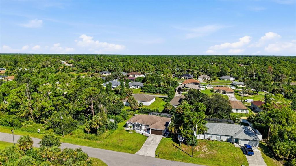 Image 6 of property listing at 4543 OAKLEY ROAD, North Port, FL 34288