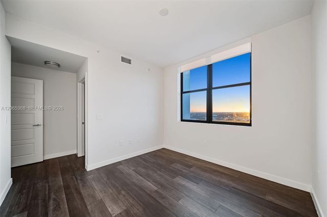 555 NE 8th Street 1801, Fort Lauderdale, FL 33304
