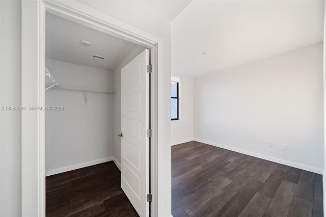 555 NE 8th Street 1801, Fort Lauderdale, FL 33304