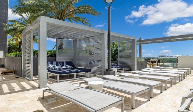 555 NE 8th Street 1801, Fort Lauderdale, FL 33304