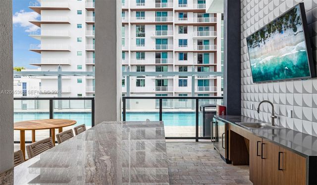 555 NE 8th Street 1801, Fort Lauderdale, FL 33304