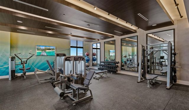 555 NE 8th Street 1801, Fort Lauderdale, FL 33304