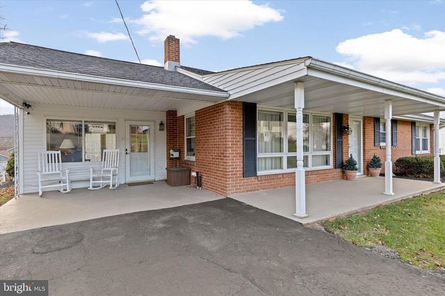 1420 N 2ND ST, Lykens, PA 17048