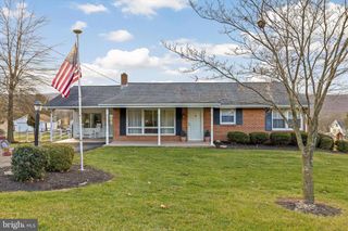 1420 N 2ND ST, Lykens, PA 17048