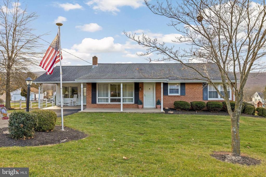 1420 N 2ND ST, Lykens, PA 17048