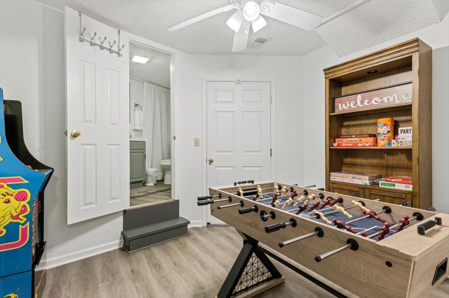110 Lake Meadow Dr, Smithville, TN 37166