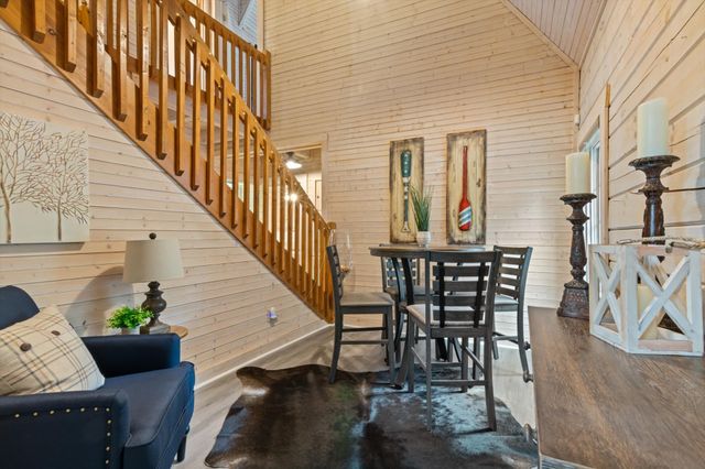 110 Lake Meadow Dr, Smithville, TN 37166