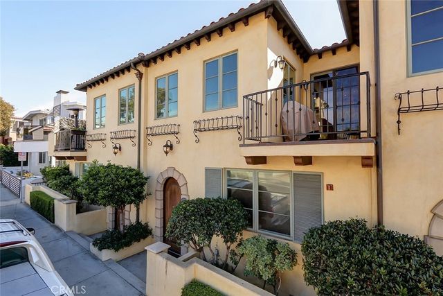 514 Manhattan Beach Boulevard, Manhattan Beach, CA 90266