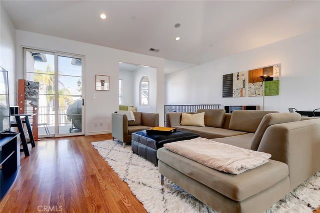 514 Manhattan Beach Boulevard, Manhattan Beach, CA 90266