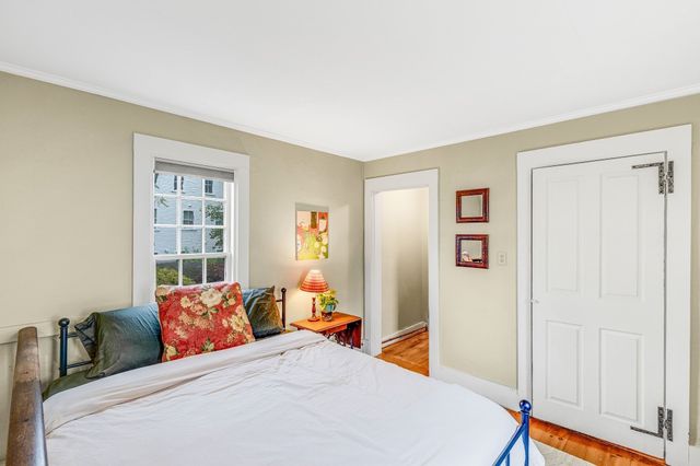 288 Merrimac St, Newburyport, MA 01950