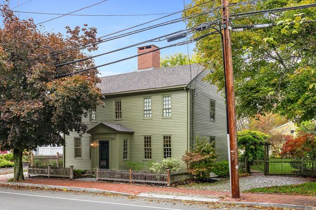288 Merrimac St, Newburyport, MA 01950
