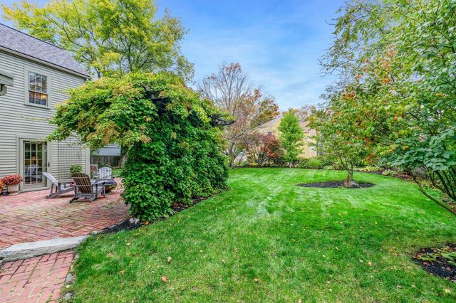 288 Merrimac St, Newburyport, MA 01950