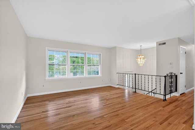2488 BROOKHAVEN DR, Vineland, NJ 08361