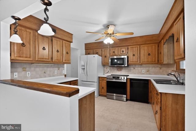2488 BROOKHAVEN DR, Vineland, NJ 08361