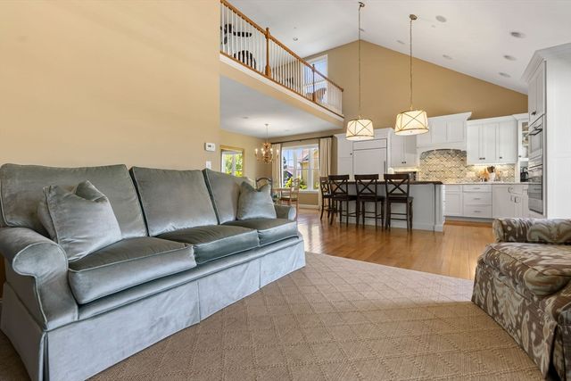 1 Back Nine Drive, Haverhill, MA 01832