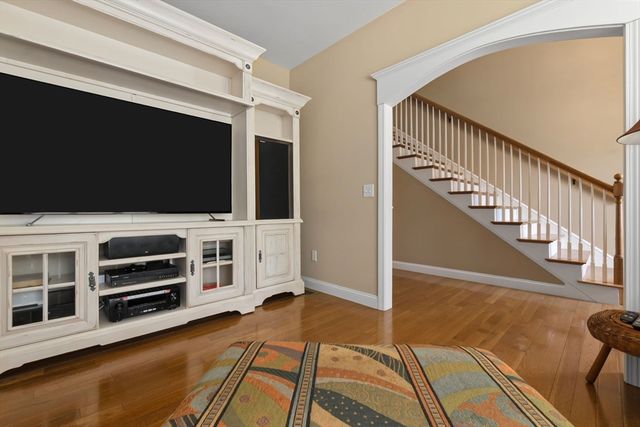 1 Back Nine Drive, Haverhill, MA 01832