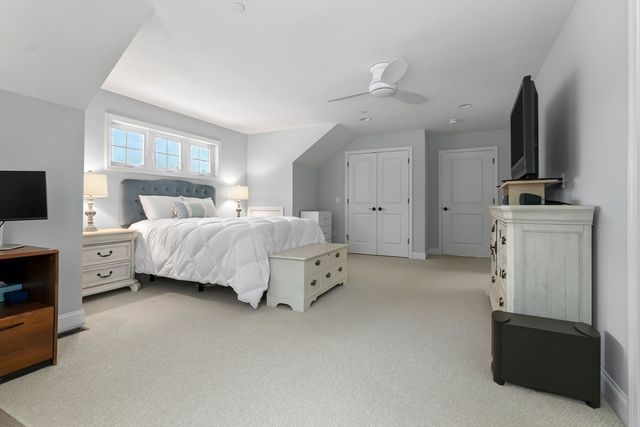 1 Back Nine Drive, Haverhill, MA 01832