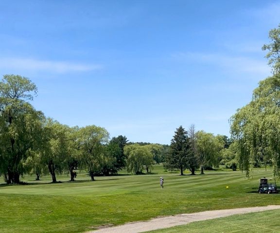 1 Back Nine Drive, Haverhill, MA 01832