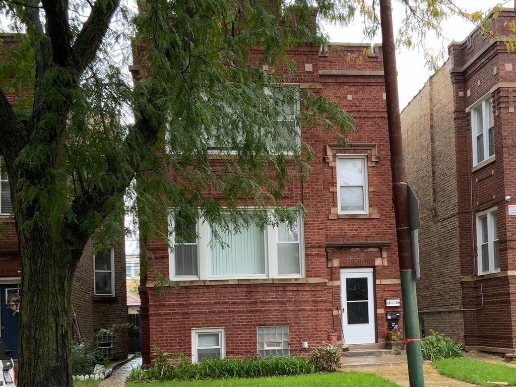 5236 W Montrose Avenue, Chicago, IL 60641