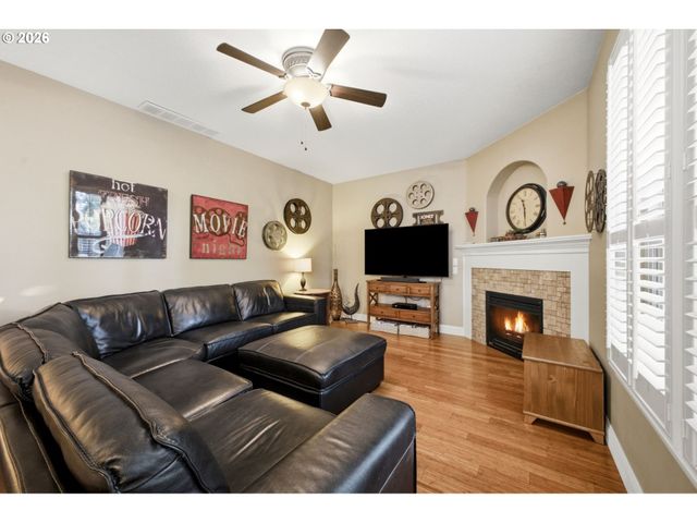 19515 Se 10TH St, Camas, WA 98607