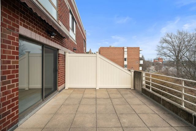 199 Coolidge Ave 113, Watertown, MA 02472