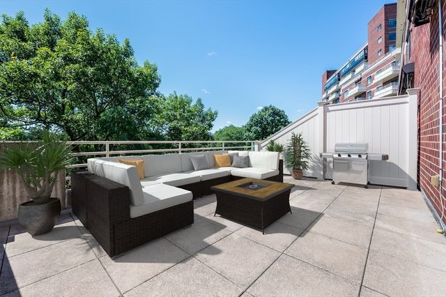 199 Coolidge Ave 113, Watertown, MA 02472