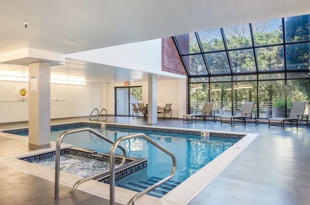 199 Coolidge Ave 113, Watertown, MA 02472