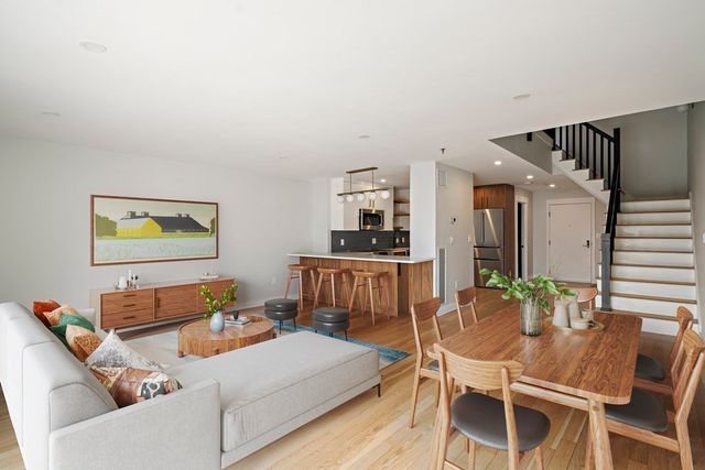 199 Coolidge Ave 113, Watertown, MA 02472