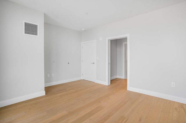 100 Shawmut Ave 1104, Boston, MA 02118