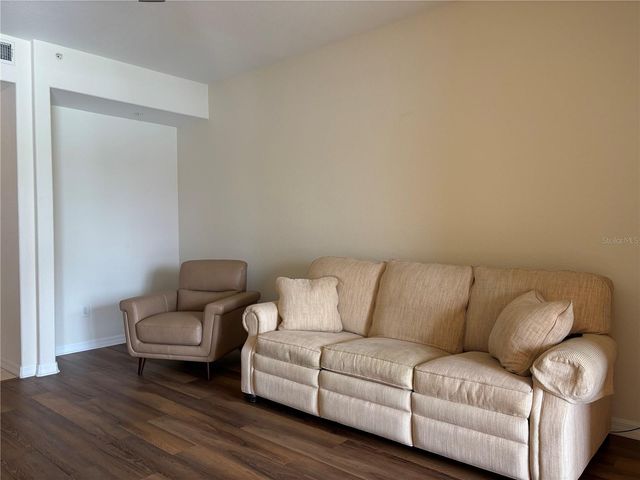 150 L PAVIA BOULEVARD 13, Venice, FL 34292