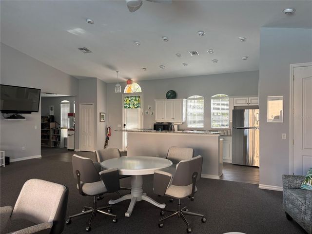 150 L PAVIA BOULEVARD 13, Venice, FL 34292