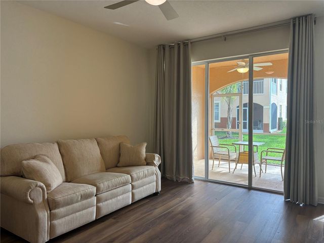 150 L PAVIA BOULEVARD 13, Venice, FL 34292