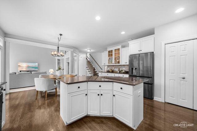 3819 Junebreeze Lane, Naperville, IL 60564