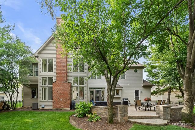 3819 Junebreeze Lane, Naperville, IL 60564