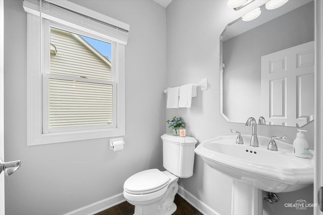 3819 Junebreeze Lane, Naperville, IL 60564