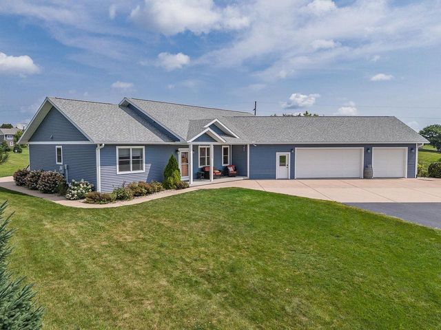 1204 N Northstar Circle, Hillsboro, WI 54634