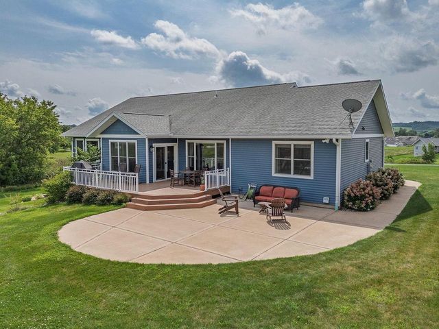 1204 N Northstar Circle, Hillsboro, WI 54634