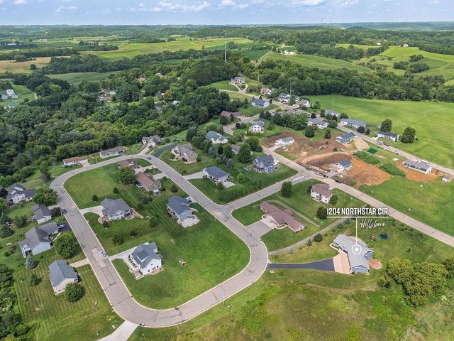 1204 N Northstar Circle, Hillsboro, WI 54634