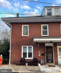 26 E MOHN ST, Mohnton, PA 19540